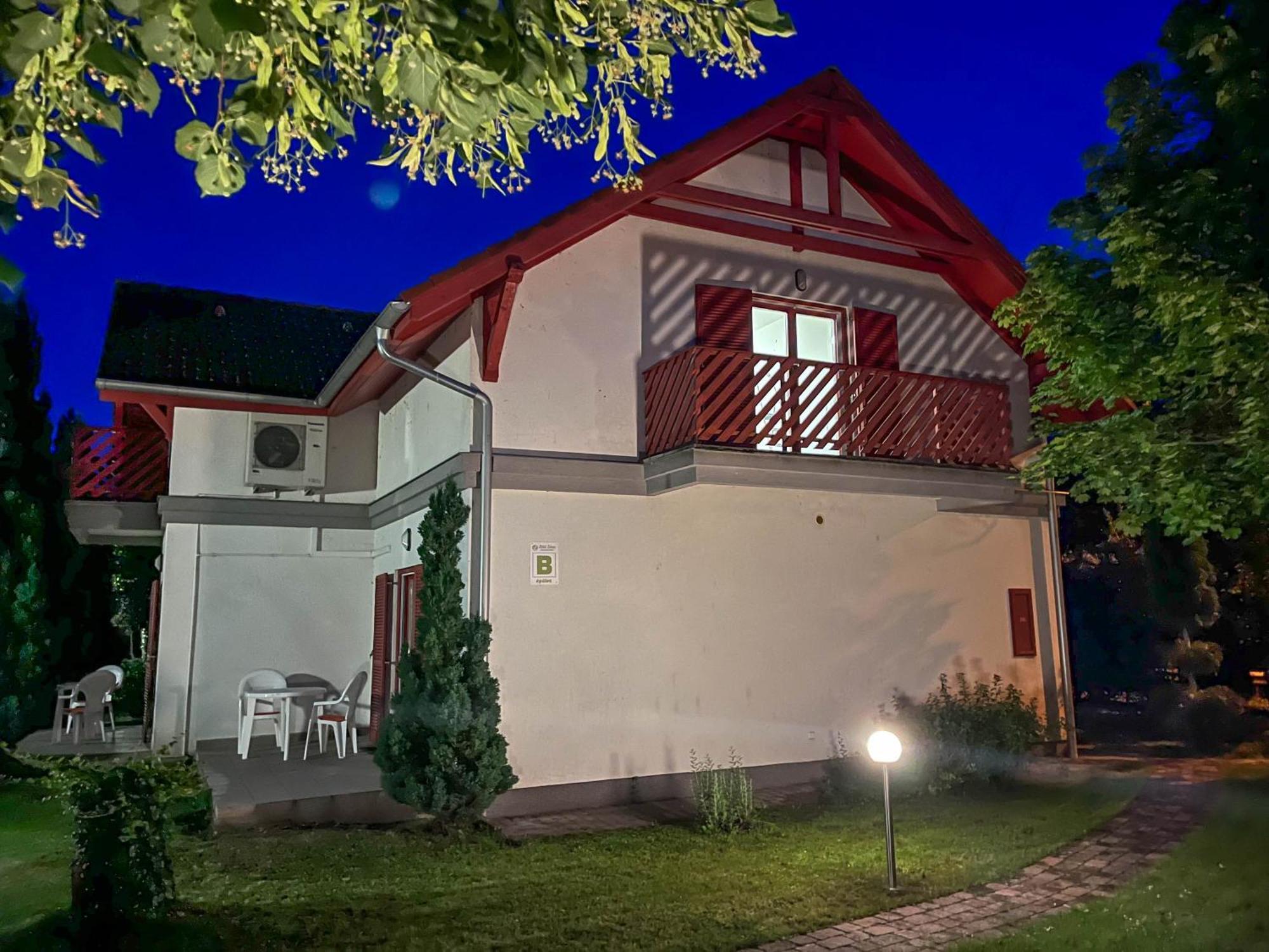 Zoeld Zona Zamardi Ueduelo Bed and Breakfast Exteriör bild